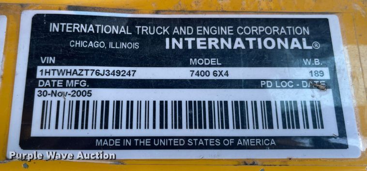 image for item KT9674 2006 International 7400  dump truck