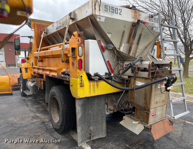 image for item KT9676 2006 International 7400  dump truck