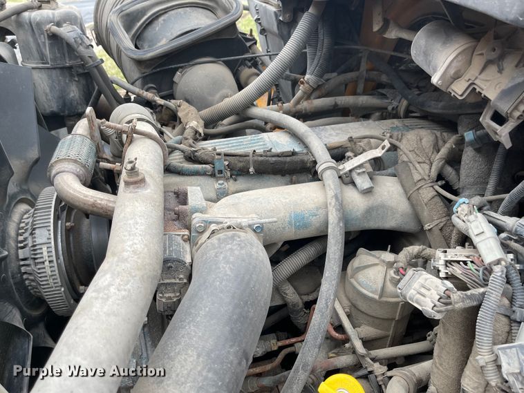 image for item KT9676 2006 International 7400  dump truck