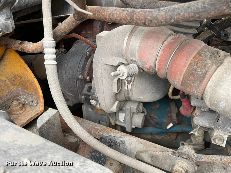 image for item KT9676 2006 International 7400  dump truck