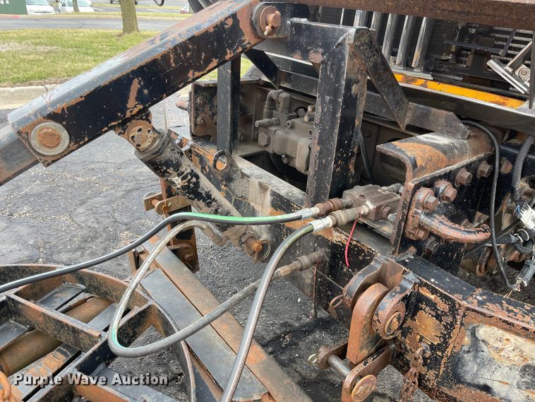 image for item KT9676 2006 International 7400  dump truck