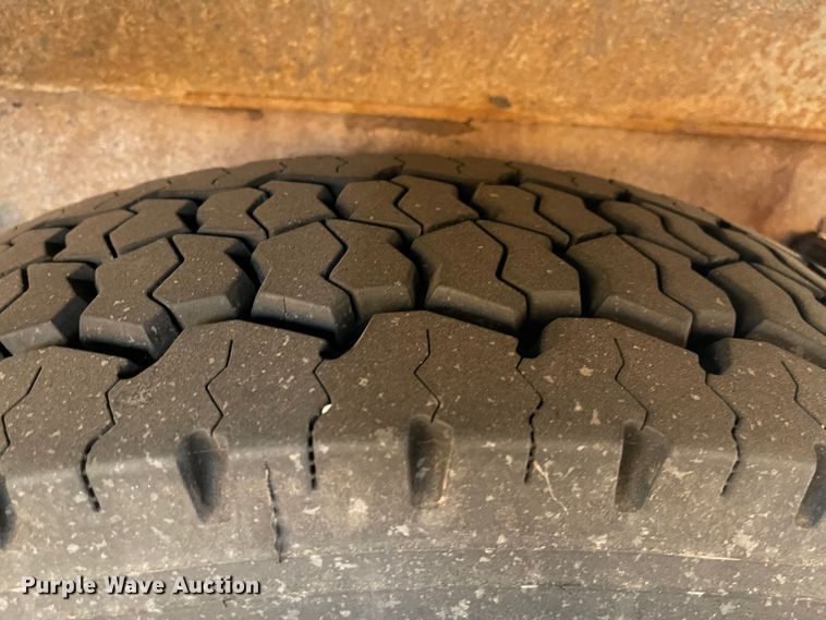 image for item KT9676 2006 International 7400  dump truck