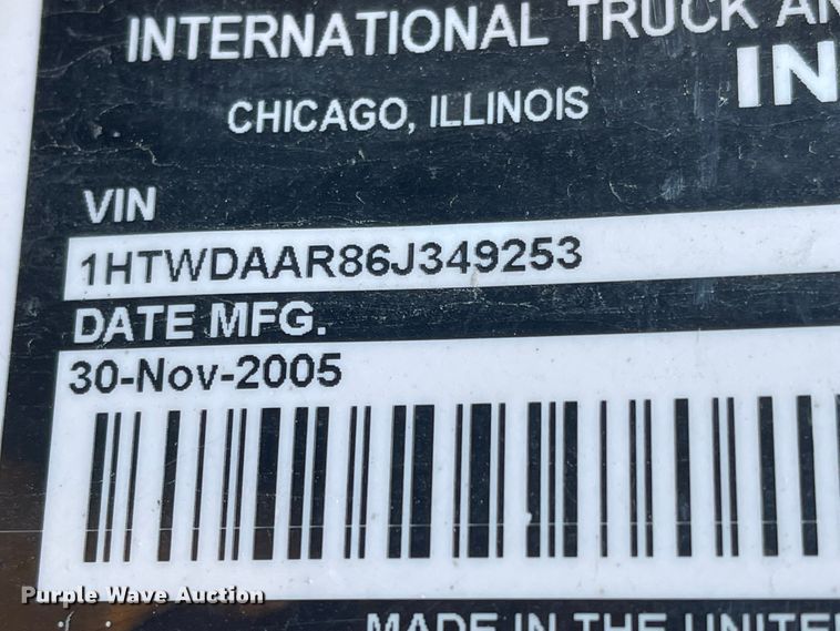 image for item KT9676 2006 International 7400  dump truck