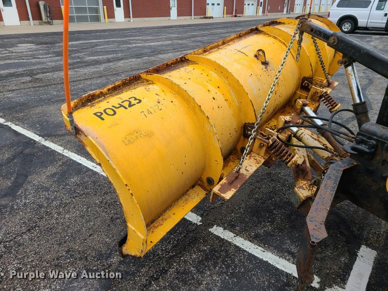 image for item KT9680 2005 International 7400  dump truck