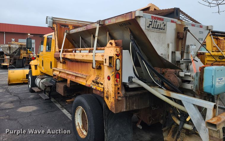 image for item KT9681 2005 International 7400  dump truck