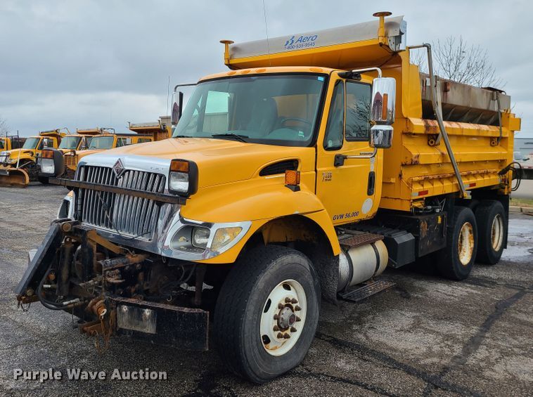 image for item KT9685 2006 International 7400  dump truck