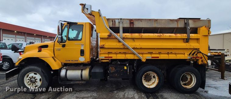 image for item KT9685 2006 International 7400  dump truck