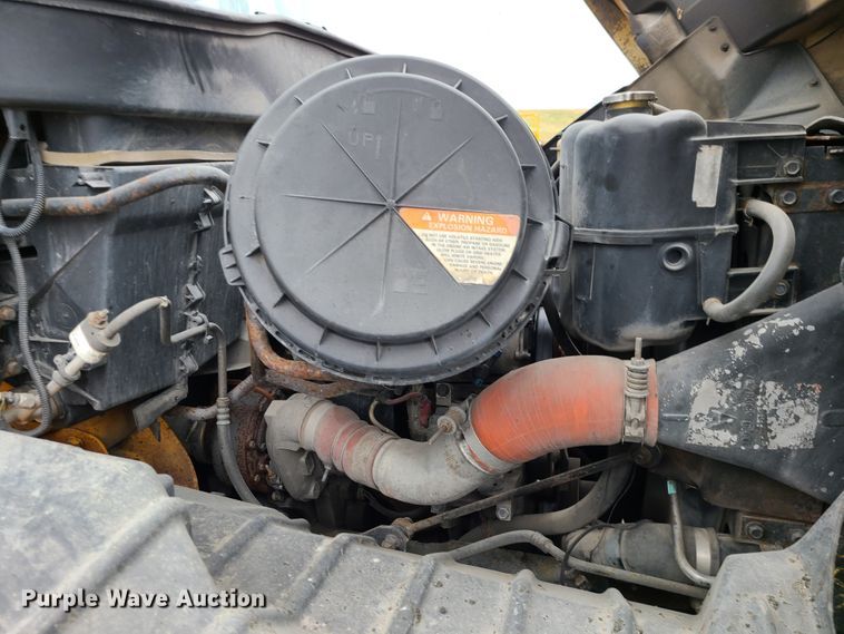 image for item KT9685 2006 International 7400  dump truck