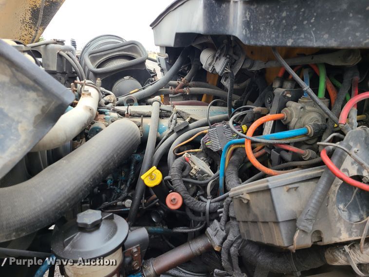 image for item KT9685 2006 International 7400  dump truck