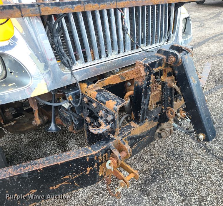 image for item KT9685 2006 International 7400  dump truck