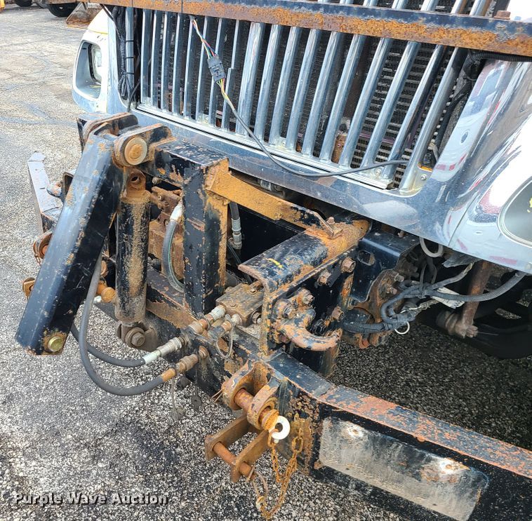 image for item KT9685 2006 International 7400  dump truck