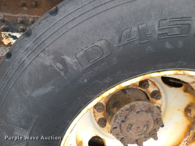 image for item KT9685 2006 International 7400  dump truck