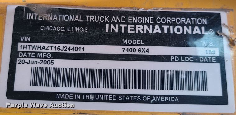 image for item KT9685 2006 International 7400  dump truck