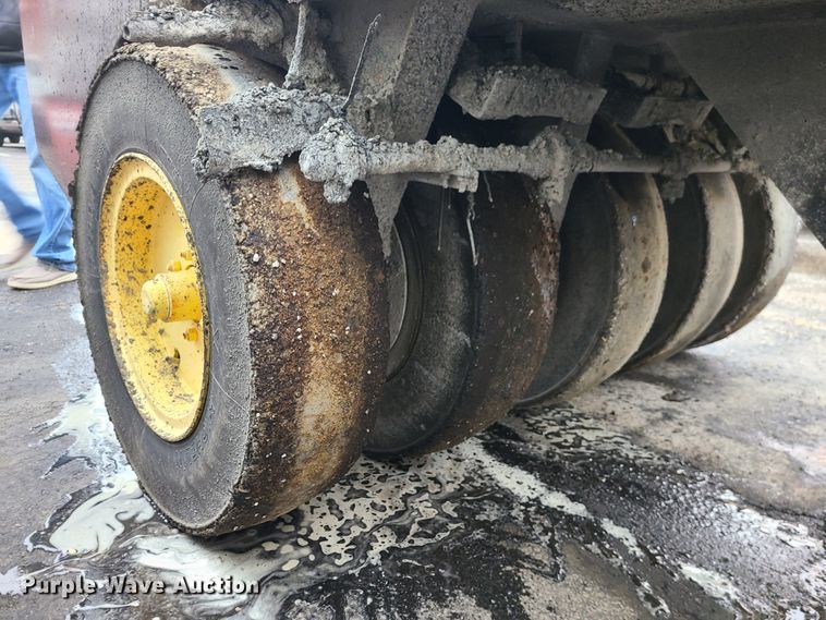 image for item KT9688 Hypac C530AH  pneumatic roller