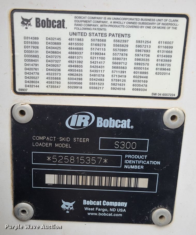 image for item KT9689 2005 Bobcat S300  skid steer loader