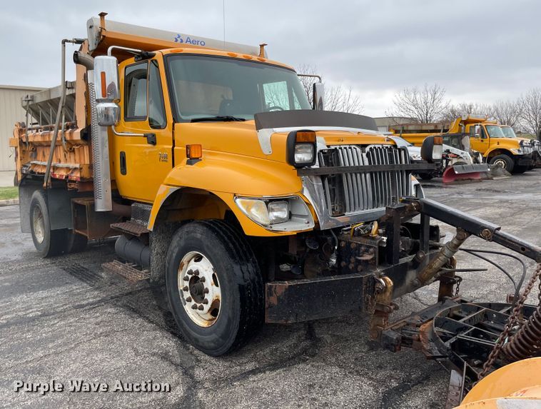 image for item KT9691 2006 International 7400  dump truck