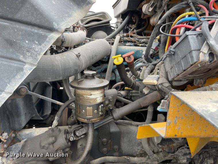 image for item KT9691 2006 International 7400  dump truck