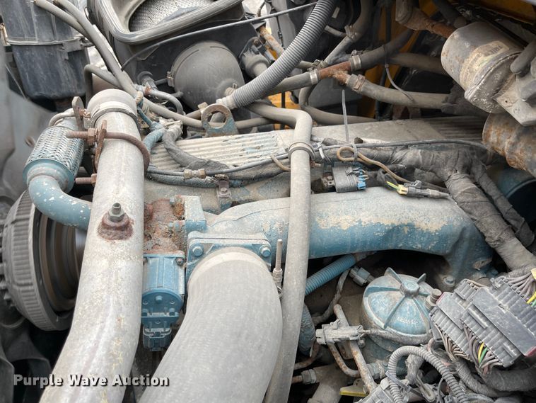 image for item KT9691 2006 International 7400  dump truck