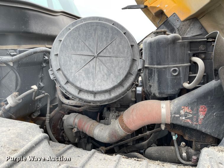 image for item KT9691 2006 International 7400  dump truck