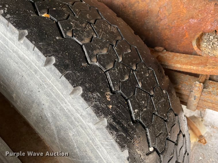 image for item KT9691 2006 International 7400  dump truck