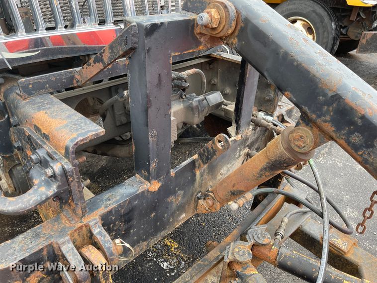 image for item KT9692 2004 International 7400  dump truck