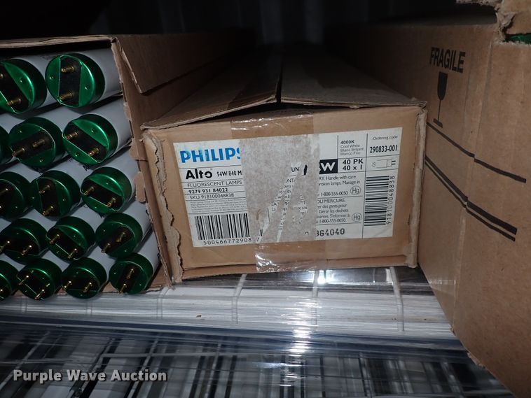 image for item MA9539 Approximately 25 fluorescent Lights