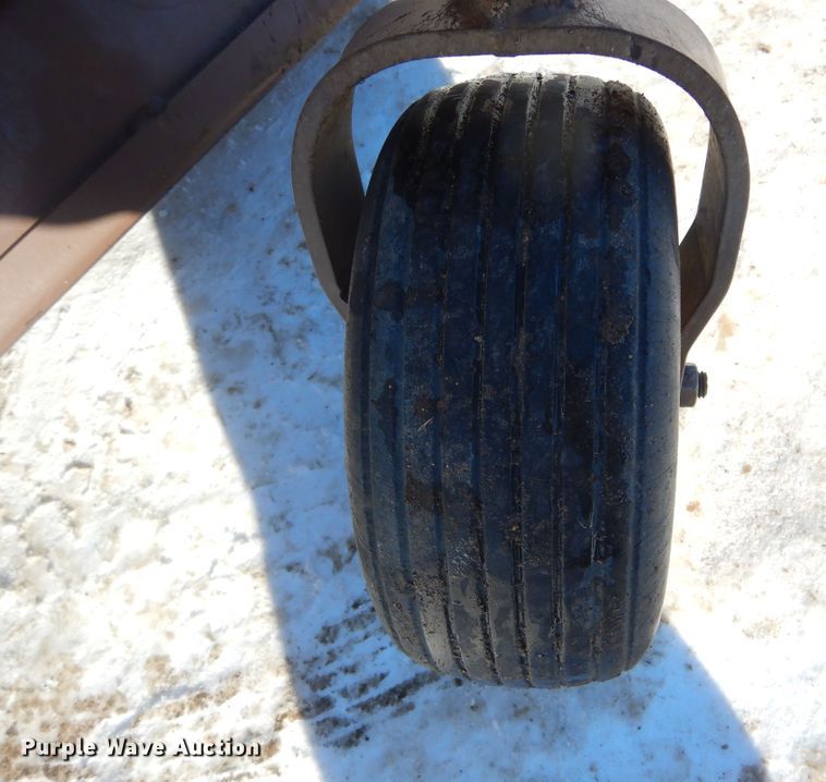 image for item MX9868 Grasshopper 335  ZTR lawn mower