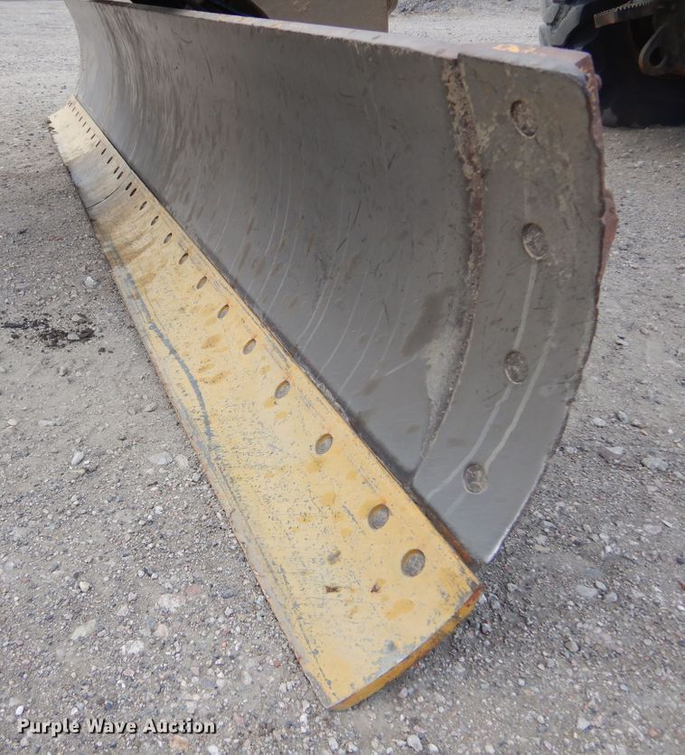 image for item MX9919 1984 John Deere 670A  motor grader