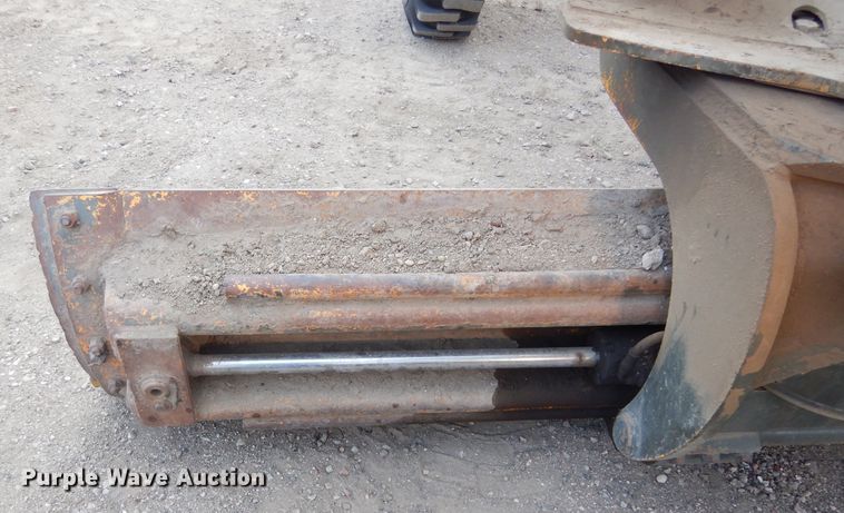 image for item MX9919 1984 John Deere 670A  motor grader