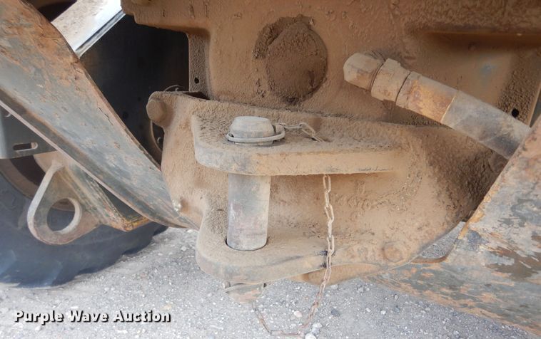 image for item MX9919 1984 John Deere 670A  motor grader