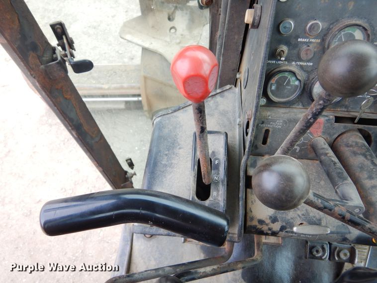 image for item MX9919 1984 John Deere 670A  motor grader