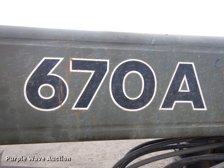 image for item MX9919 1984 John Deere 670A  motor grader