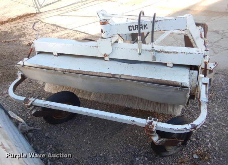 image for item MX9920 66" W skid steer broom