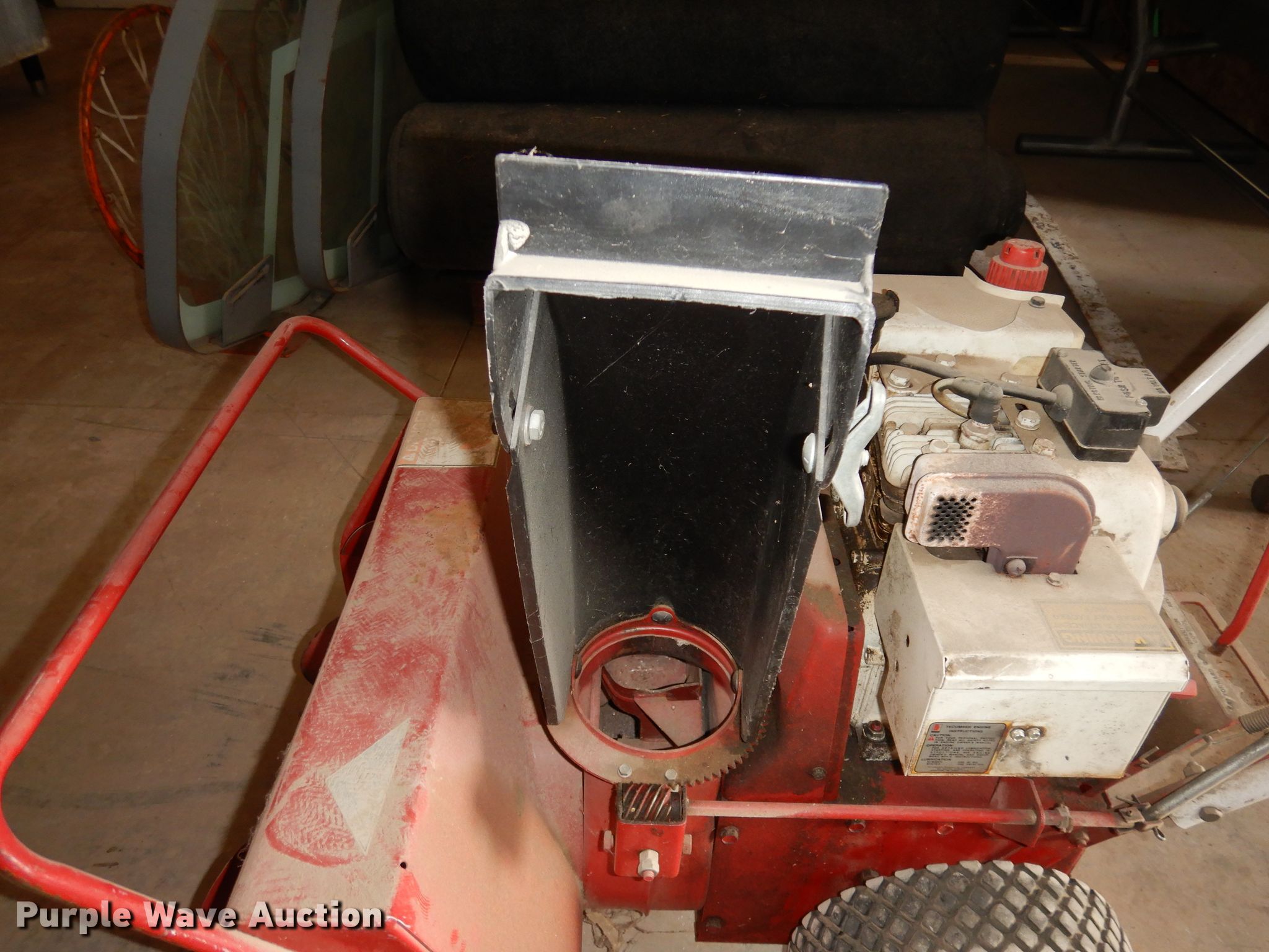 Snapper I422 snow blower in Winchester, KS Item JV9247 sold Purple Wave