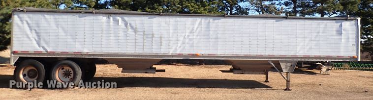 image for item DC4024 1998 Wilson DWH-400  grain trailer
