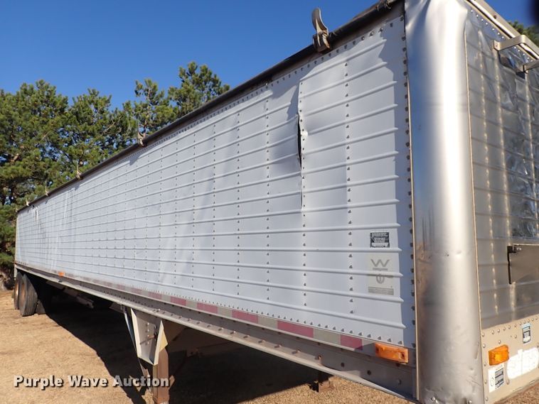 image for item DC4024 1998 Wilson DWH-400  grain trailer