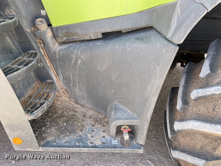 image for item DJ5023 2016 Claas Jaguar 970  forage harvester