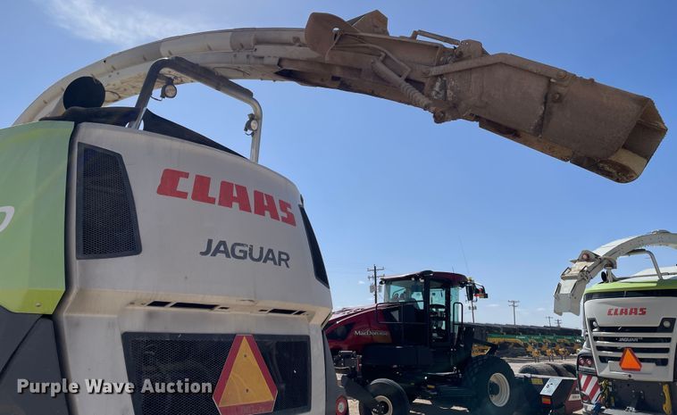 image for item DJ5023 2016 Claas Jaguar 970  forage harvester
