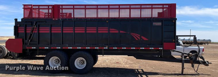 image for item DJ5049 2018 Fehr  manure spreader