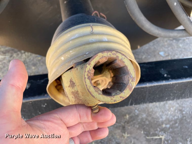 image for item DJ5049 2018 Fehr  manure spreader