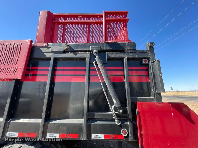 image for item DJ5049 2018 Fehr  manure spreader