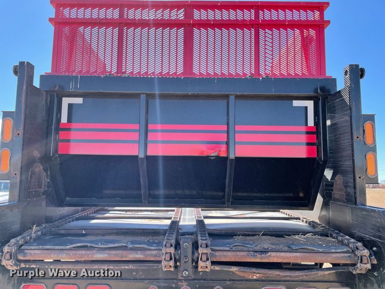 image for item DJ5049 2018 Fehr  manure spreader