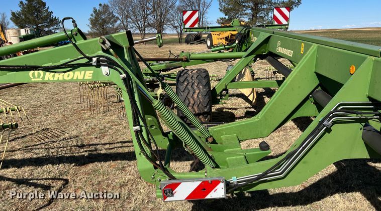 image for item DJ5061 2009 Krone Swadro 1400  rotary hay rake