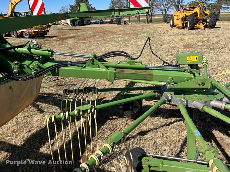 image for item DJ5061 2009 Krone Swadro 1400  rotary hay rake