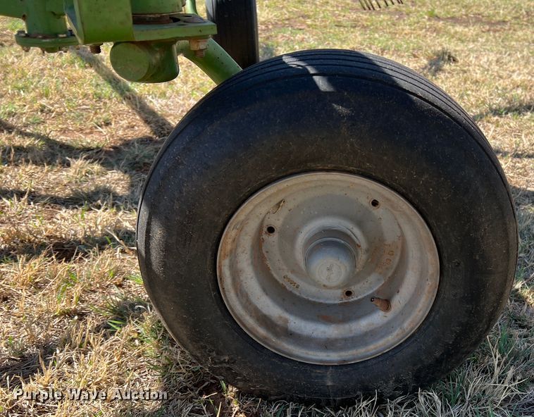 image for item DJ5061 2009 Krone Swadro 1400  rotary hay rake