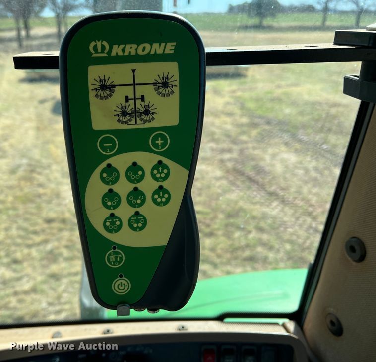 image for item DJ5061 2009 Krone Swadro 1400  rotary hay rake