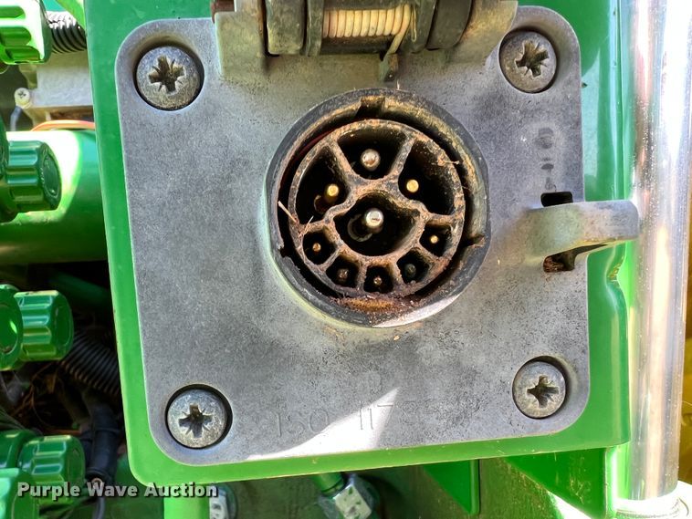 image for item DJ5062 2005 John Deere 8120  MFWD tractor