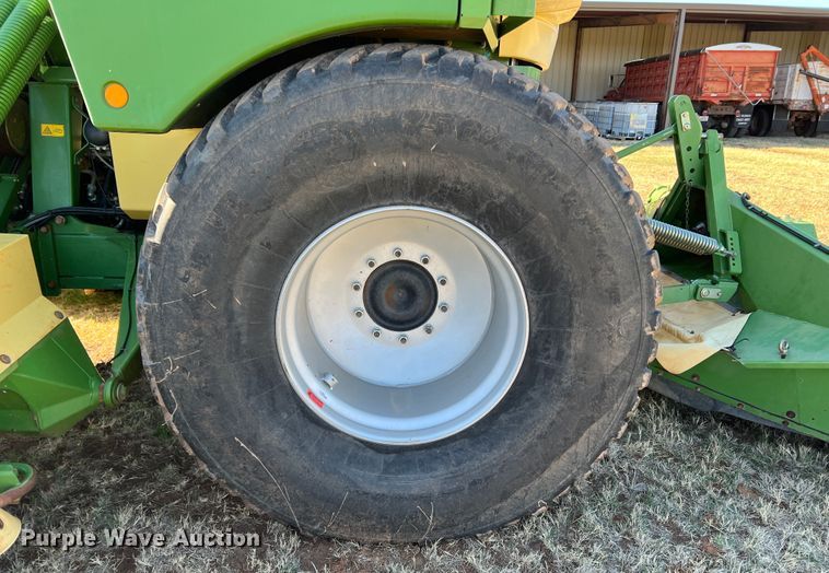 image for item DJ5064 2008 Krone Big M 400  windrower