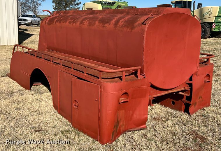 image for item DJ5066 Tank bed