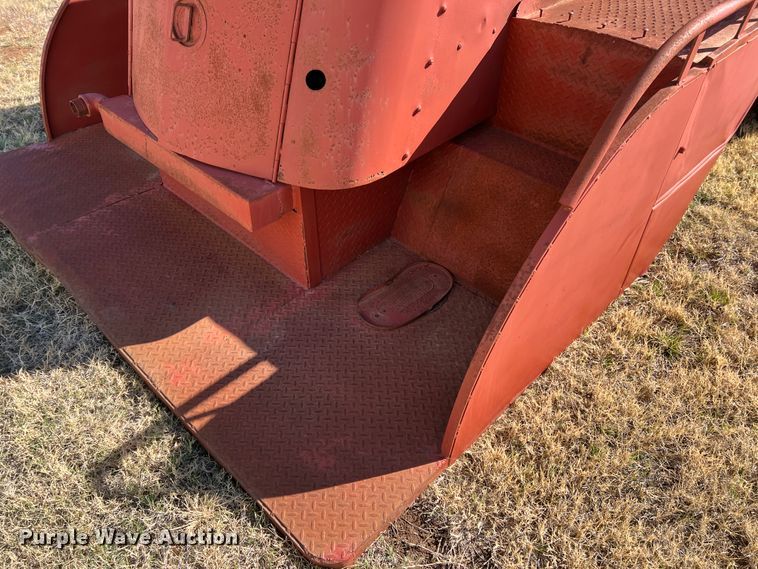 image for item DJ5066 Tank bed